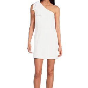 Gianni Bini mini white dress size 6